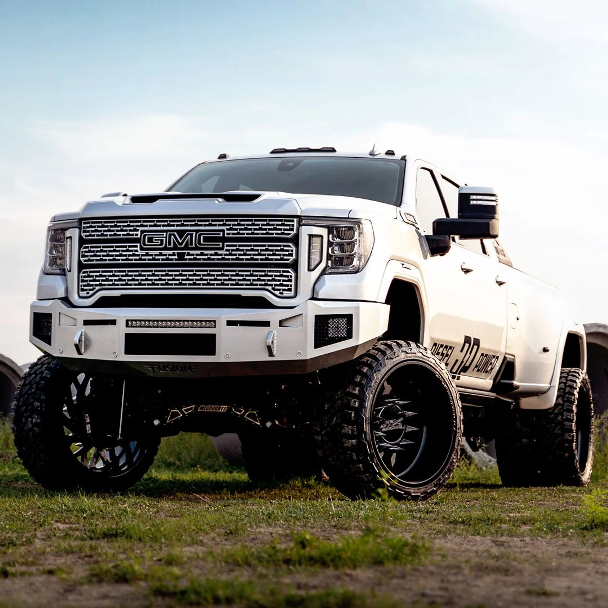 Fusion Gladiator Series Front Bumper, 2020-2023 Sierra L5P - Image 8