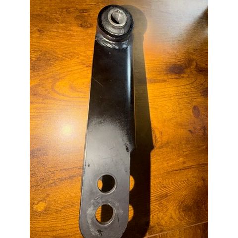McGaughys Rear 2" Drop Shackles, 2011-2019 LML/L5P (Scratch & Dent) - Image 3